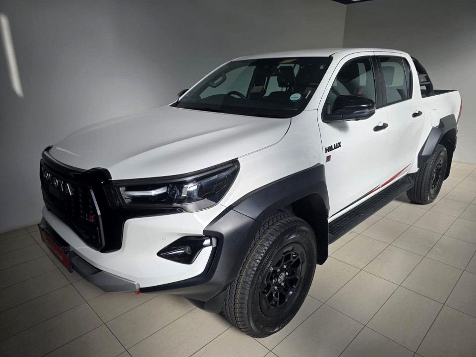 TOYOTA HILUX 2.8 GD-6 GR-S 4X4 A/T P/U D/C, image 1