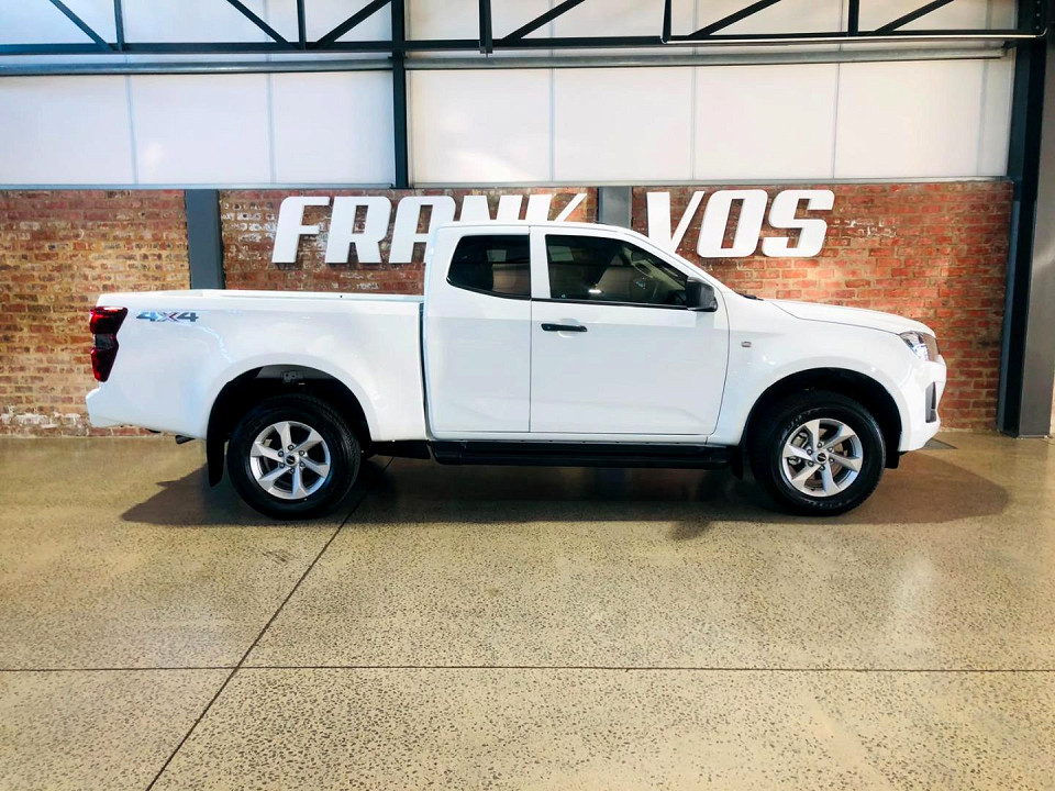 ISUZU D-MAX 1.9 Ddi L 4X4 E-CAB P/U, image 2