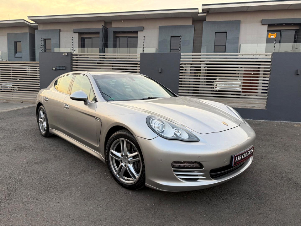PORSCHE PANAMERA 4 PDK