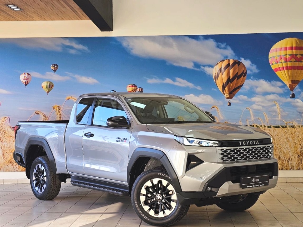 TOYOTA HILUX 2.8 GD-6 RB RAIDER X A/T P/U XTRA CAB, image 1