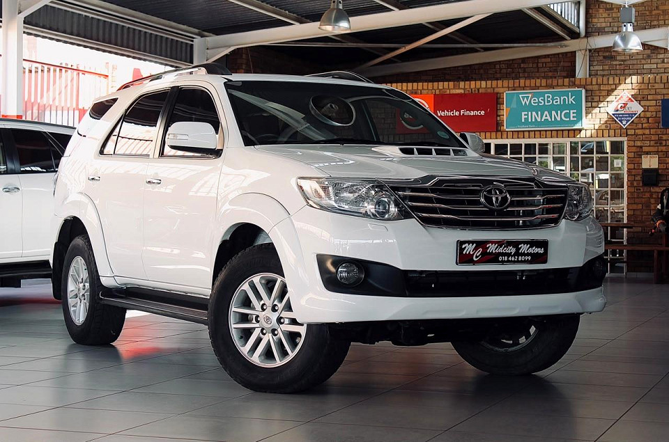 TOYOTA FORTUNER 3.0D-4D R/B , image 1