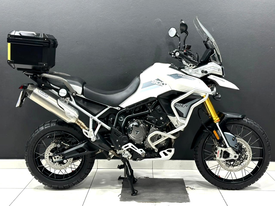 TRIUMPH 900 Rally Pro, image 2